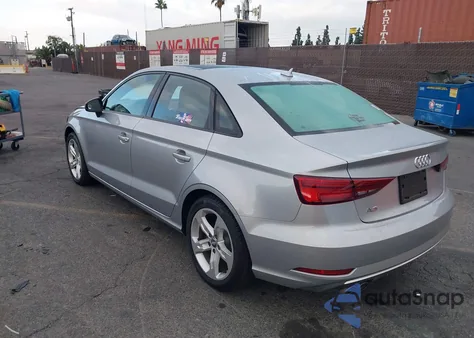 2018 Audi A3 2.0T Premium/2.0T Tech Premium из США, поврежденный, VIN WAUAUGFF4J1022122